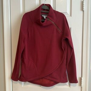 Athleta Cozy Karma asymmetrical size small, this runs large, color rust